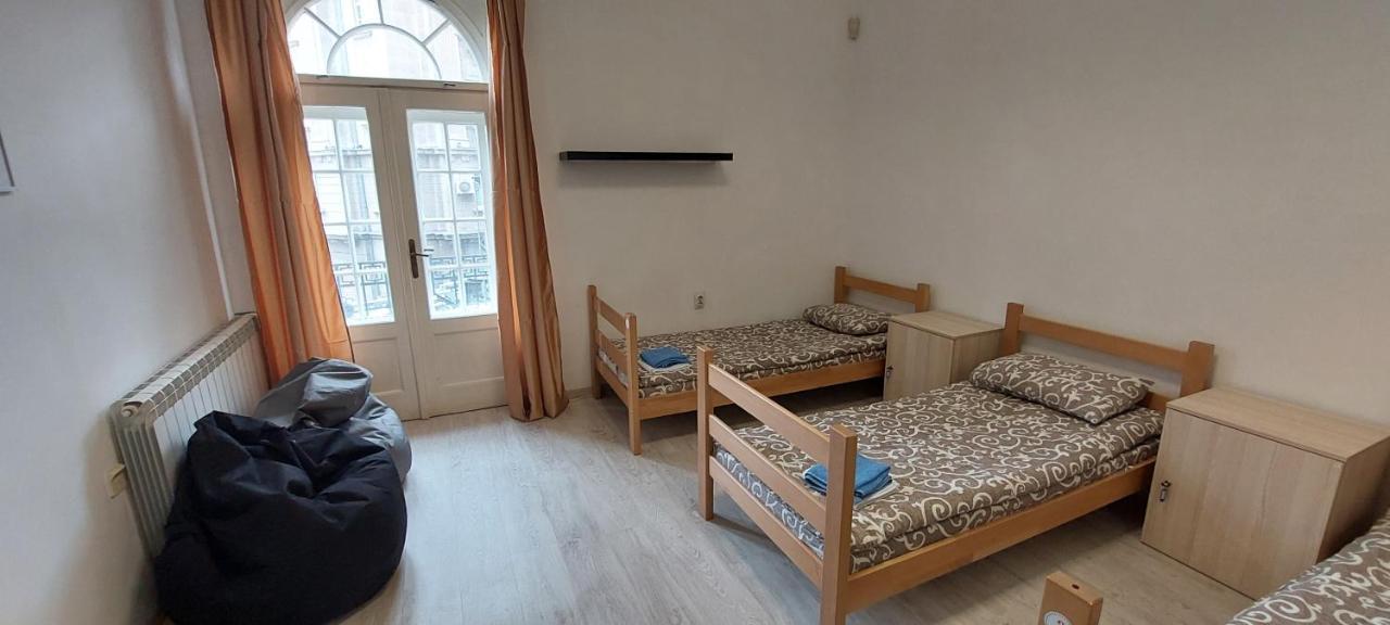 Belgrade Backpackers Home Exteriör bild